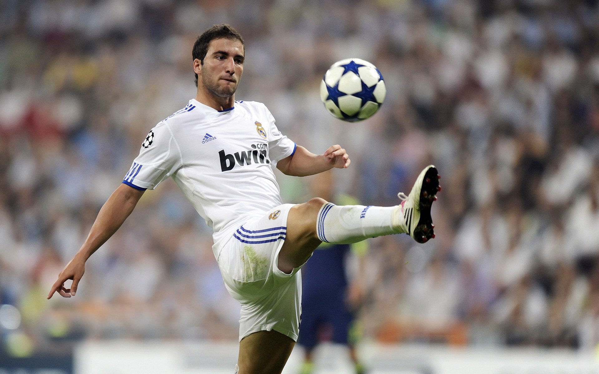 勒沃库森客场0-2不敌云达不莱梅,连胜被终结,勒沃库森比赛视频聚胜顽球汇